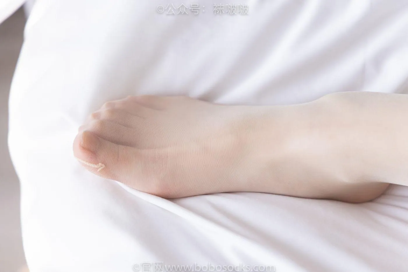 [BoBoSocks袜啵啵]NO.077 朵朵-凉鞋、肉丝 [139P]插图4
